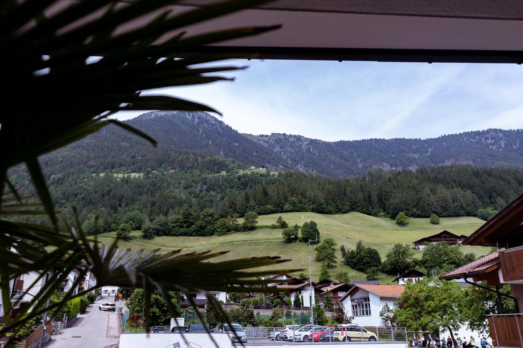 Ramoser Living Apartments San Martino In Passiria  Bagian luar foto